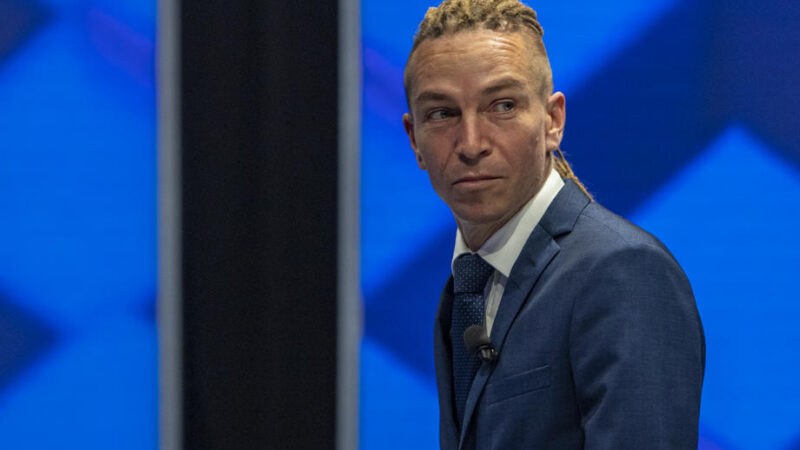 Projekty za miliardy z&nbsp;evropských peněz jsou v&nbsp;ohrožení, varoval Bartoš