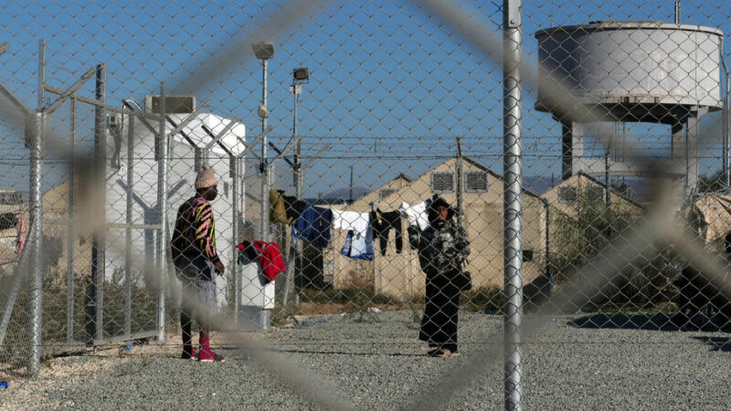 Pomozte nám. Kypr žádá ostatní členské státy EU o&nbsp;přijetí migrantů