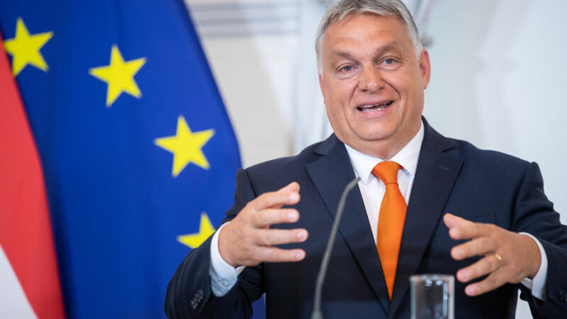 EU se v&nbsp;noci dohodla s&nbsp;Maďarskem: peníze pro Ukrajinu budou