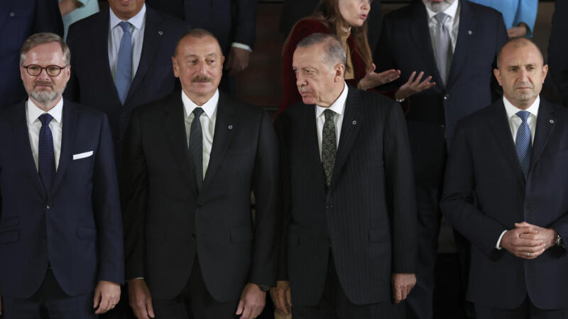 Další úspěch pražského summitu: EU zahájí civilní misi na arménsko-ázerbájdžánské hranici