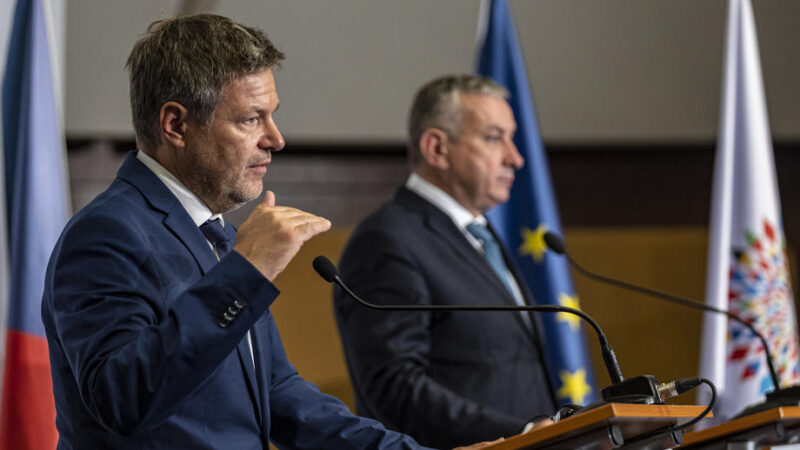 Česko-německá dohoda o&nbsp;sdílení plynu je blízko, tvrdí Síkela