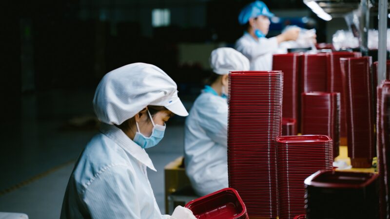 Produkty nucené práce by mohly vymizet z&nbsp;unijního trhu, Komise je chce zakázat